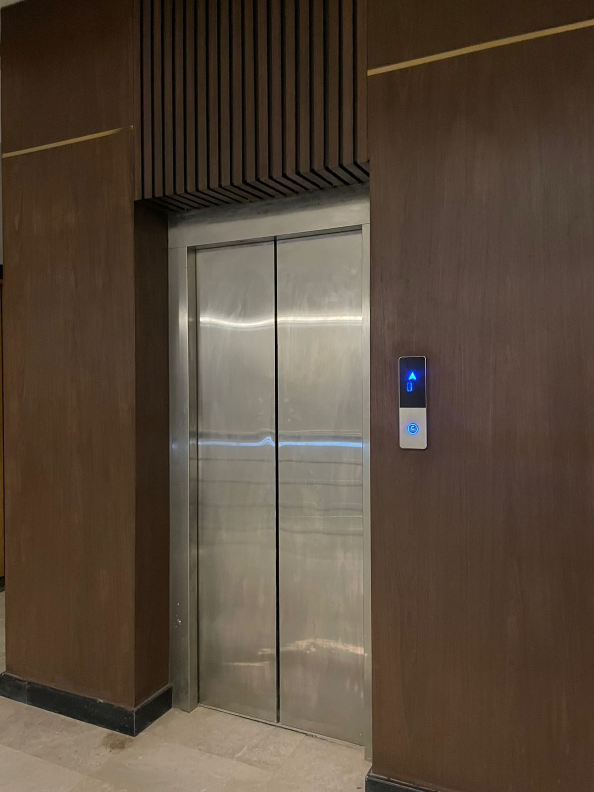 🏙️ **Luxury Apartment for Rent - Prime Capital Location**  